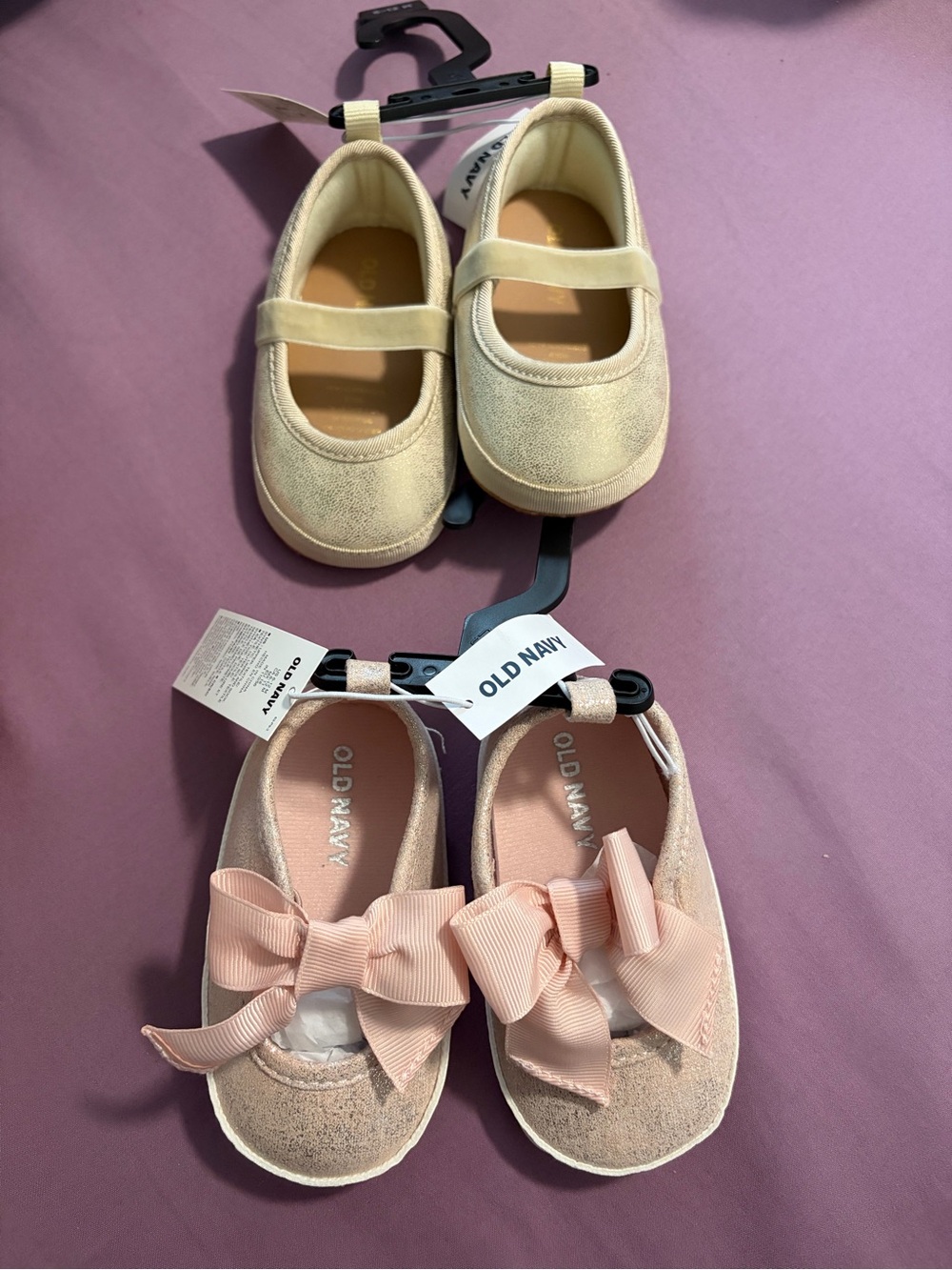 Old Navy Girls' Light Pink Bow Mary Jane Shoes size 6-12 months